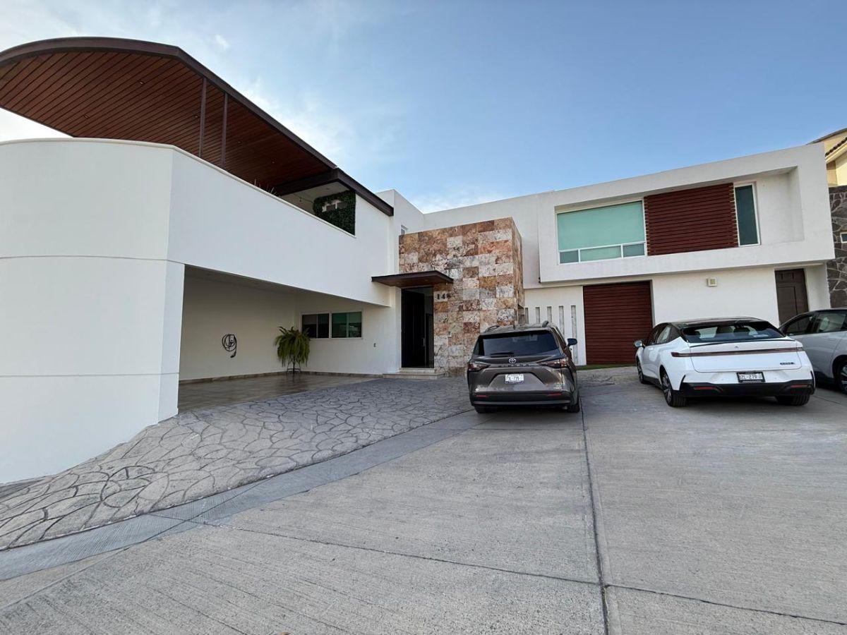 Residencia en Venta Jardines del Campestre | Roof Garden