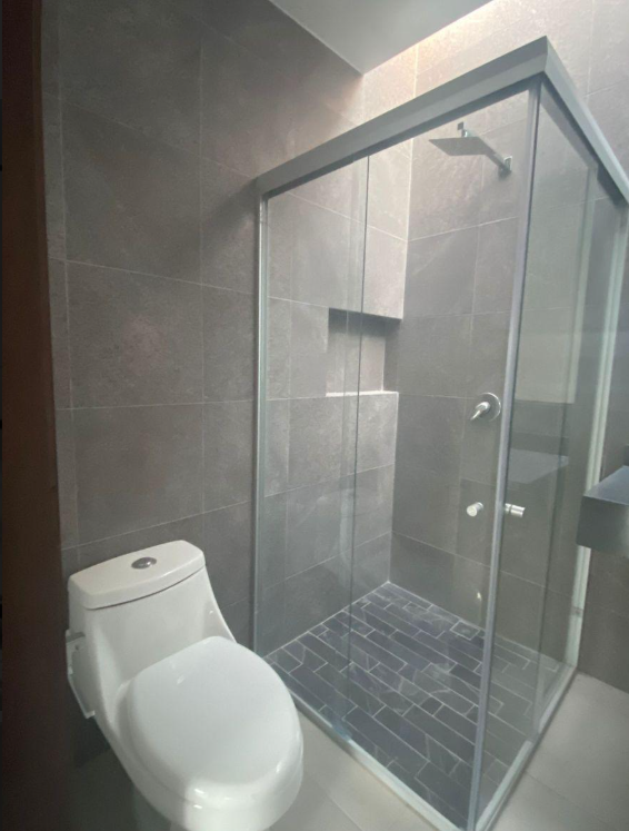 Casa en Preventa Fracc. Mayorca Residencial/ 2 Pisos, 2 Habitaciones/ León Zona Sur