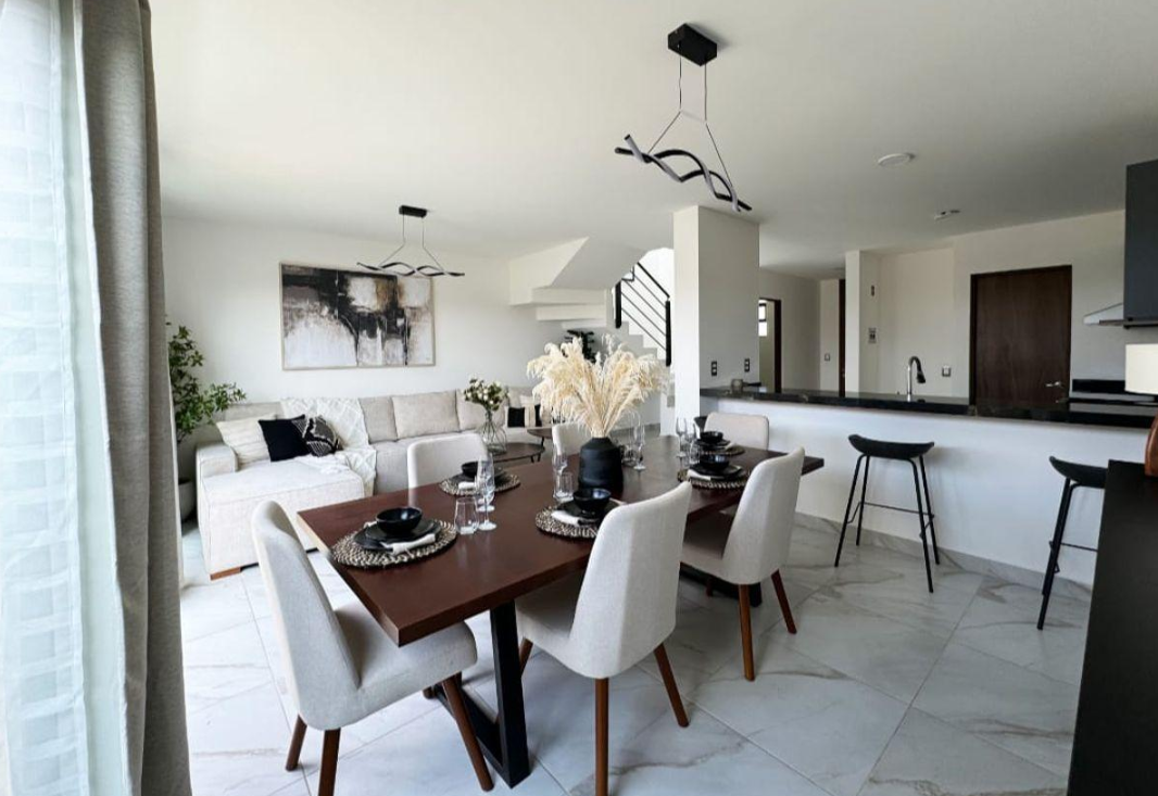 Casa en Venta Nueva Modelo Arzúa: Diseño Moderno y Cancha de Pádel | Zona Sur León