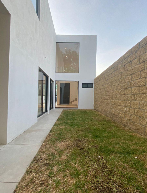 Casa en Preventa Fracc. El Mayorazgo/ 2 Pisos / 2 Habitaciones / León Zona Sur