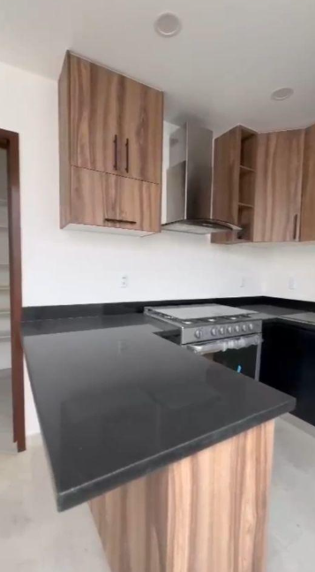 Casa en Preventa Fracc. Valles del Molino B/ 2 Pisos, 2 Habitaciones / León Zona Norte