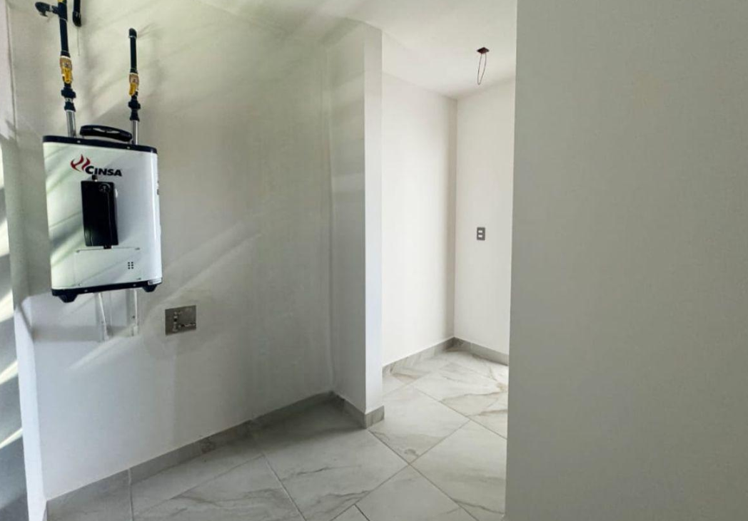 Casa en Venta Nueva Modelo Arzúa: Diseño Moderno y Cancha de Pádel | Zona Sur León