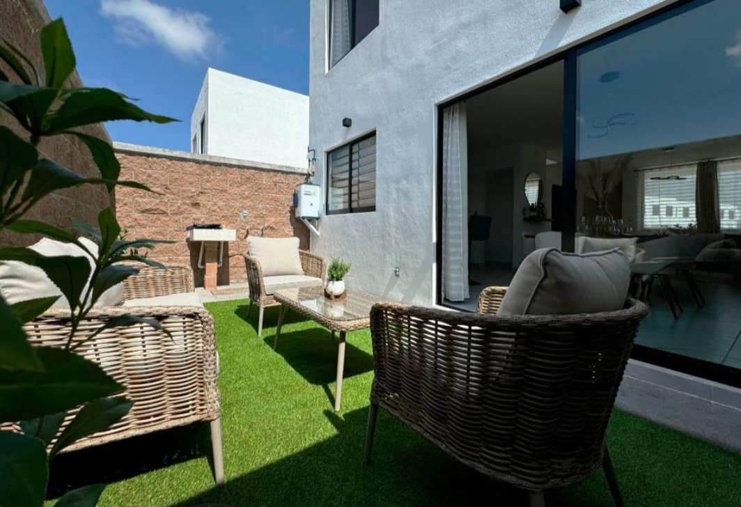 Casa en Venta Nueva Modelo Bierzo: Diseño Moderno con Área de Estudio | León Sur