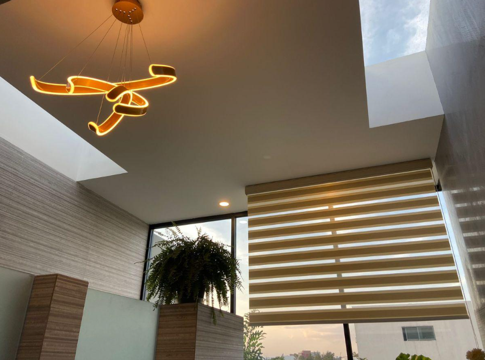 Venta de Residencia Fracc. Pìrules Residencia / 4 Habitaciones / León Zona Norte