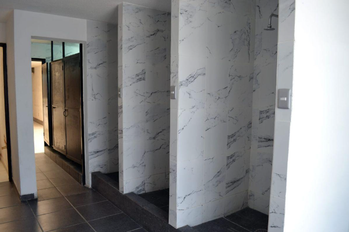 Casa en Venta Col. Andrade/ con Local Comercial / León Zona Centro