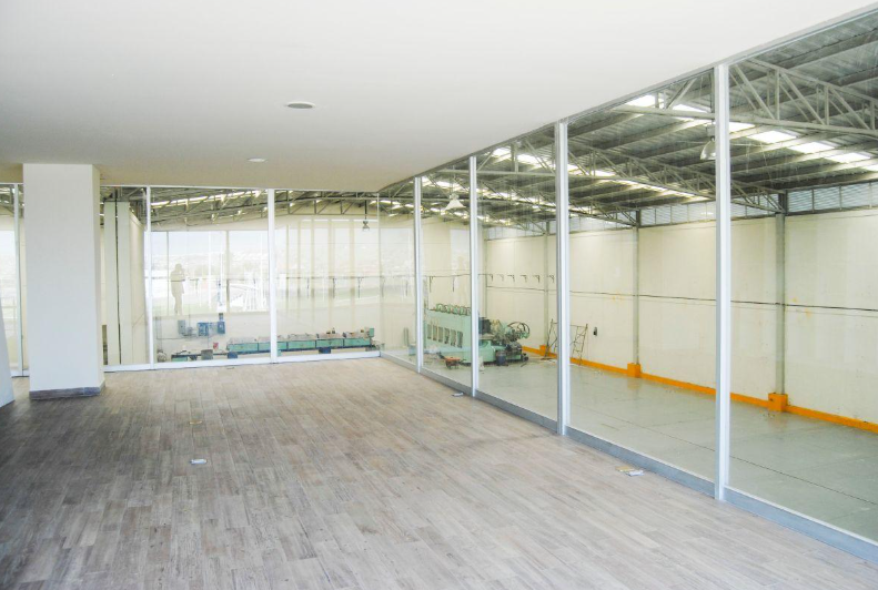 Renta o Venta de Bodega Saucillos de La Joya/ Balcones de La Joya, Entrada Tráiler Leon Zona Nte.