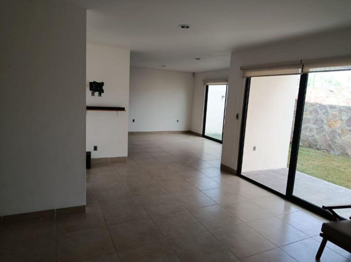 Casa en Renta Semi/amueblada Fracc. Lomas del Molino Iv/ León / Zona Norte