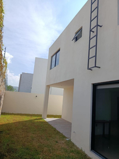 Casa en Renta Semi/amueblada Fracc. Lomas del Molino Iv/ León / Zona Norte