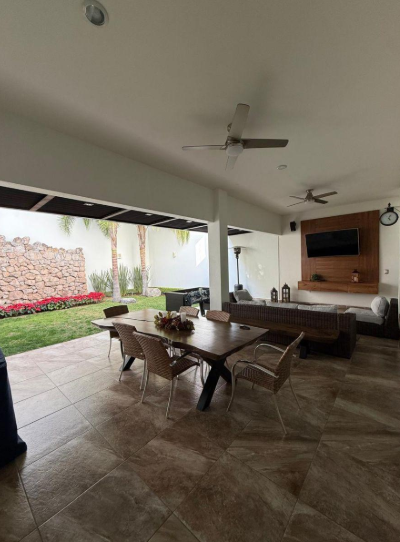 Residencia en Venta Jardines del Campestre | Roof Garden.