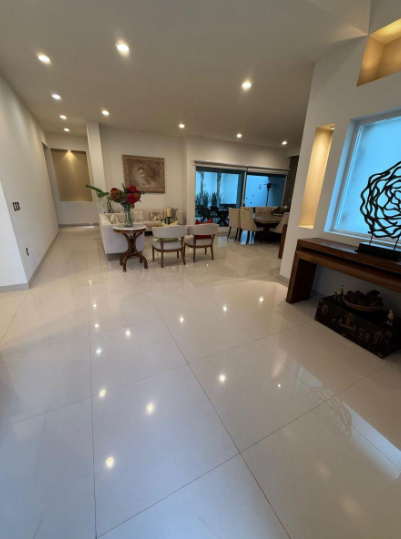 Residencia en Venta Jardines del Campestre | Roof Garden.