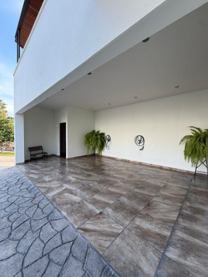 Residencia en Venta Jardines del Campestre | Roof Garden.